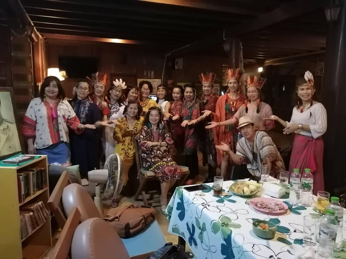 Ruen Thai Rim Haad Klaeng Luaran gambar