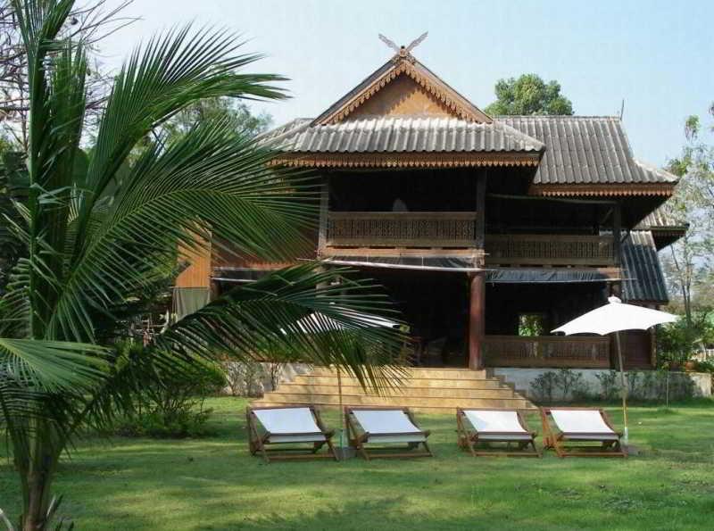 Ruen Thai Rim Haad Klaeng Luaran gambar