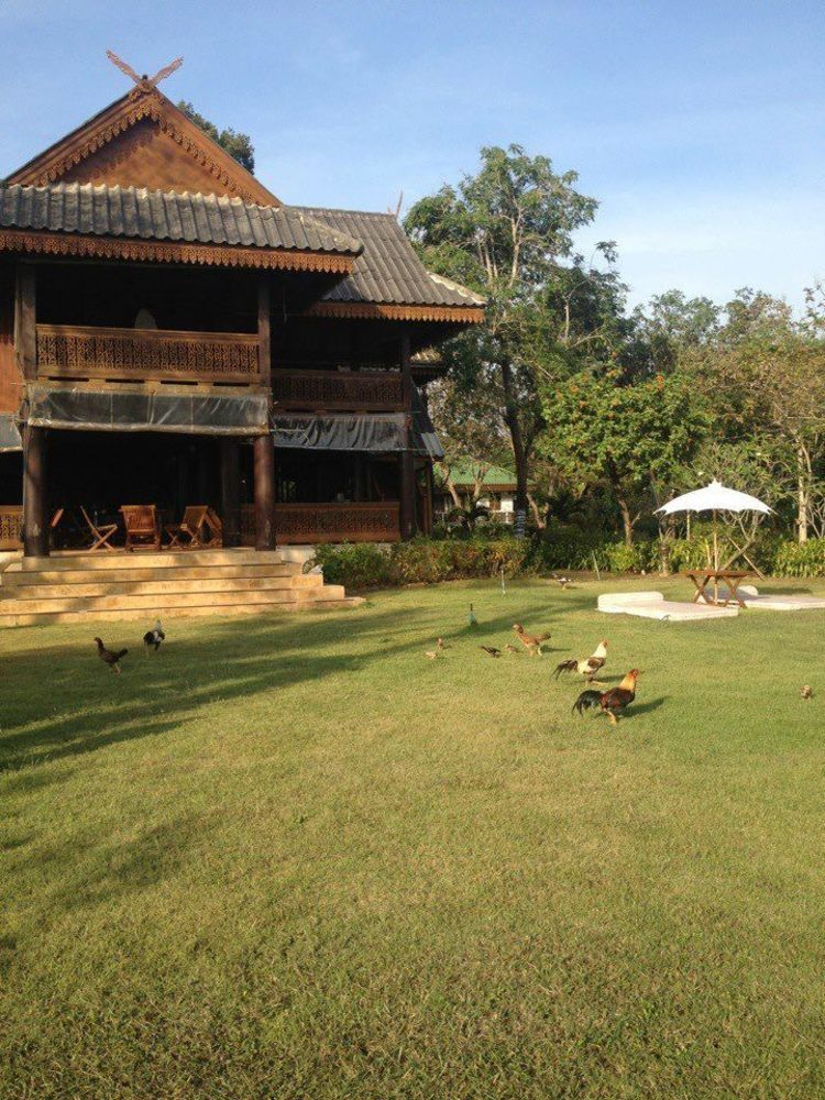 Ruen Thai Rim Haad Klaeng Luaran gambar